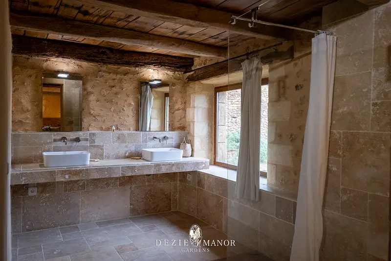 Cottage - Master bedroom's bathroom