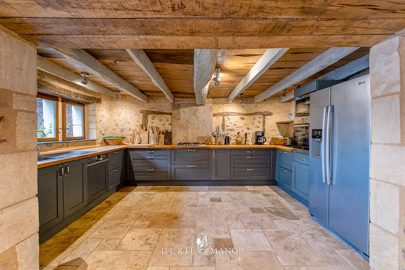 Grange - kitchen