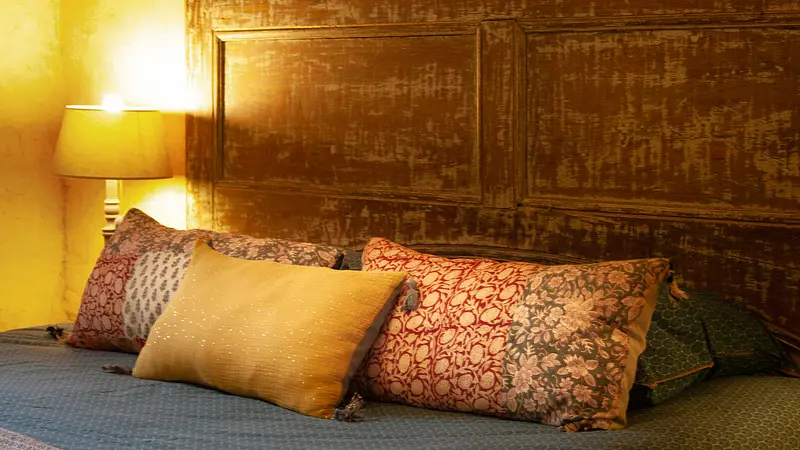 Grange - bed cushions