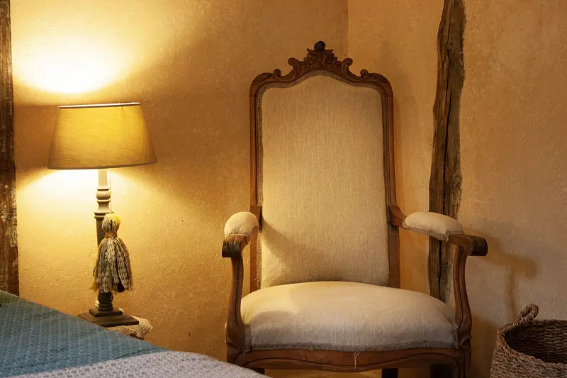 Grange - bedroom chair details