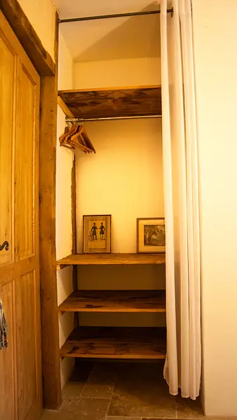 Grange - bedroom wardrobe