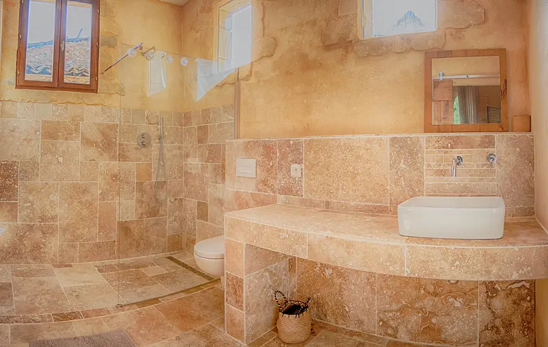 Orangerie - Detached Master Bathroom